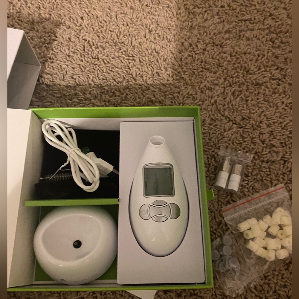 Microderm Glo Diamond Microdermabrasion Machine and Suction Tool